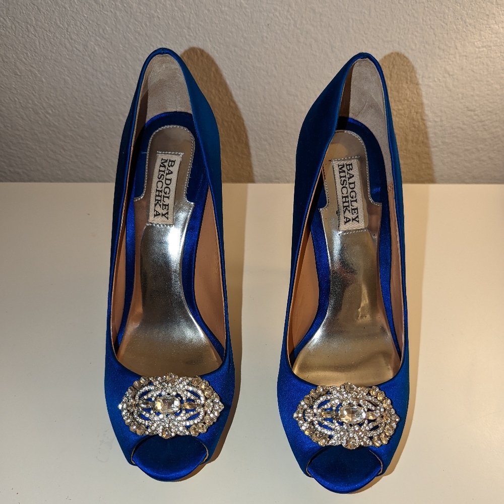 Badgley Mischka blue satin 5 inch heels, size US 8.5M